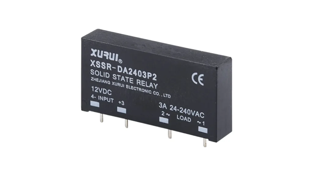 XSSR-DA2403P2: مرحل حالة صلبة للتيار المتردد مخصص للتركيب على لوحات الدوائر المطبوعة (PCB) على خلفية بيضاء